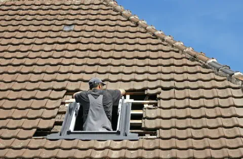 Pose de velux - La Croix-en-Touraine